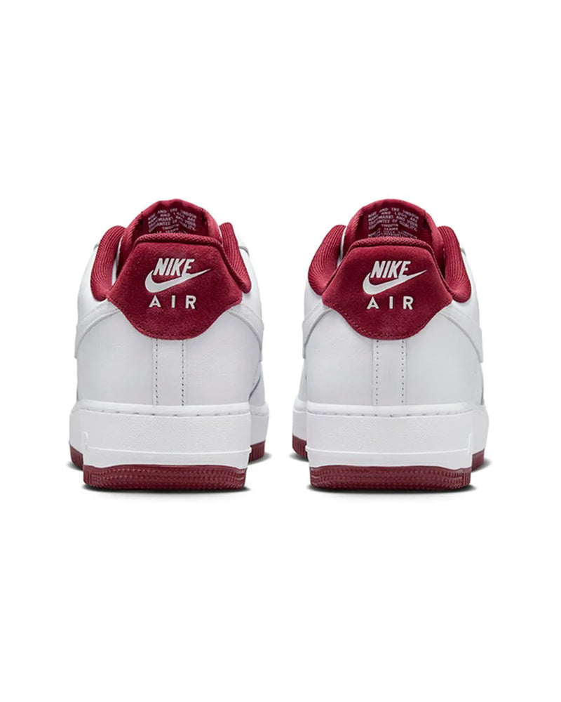 Tênis Nike Air Force 1 07 LV8