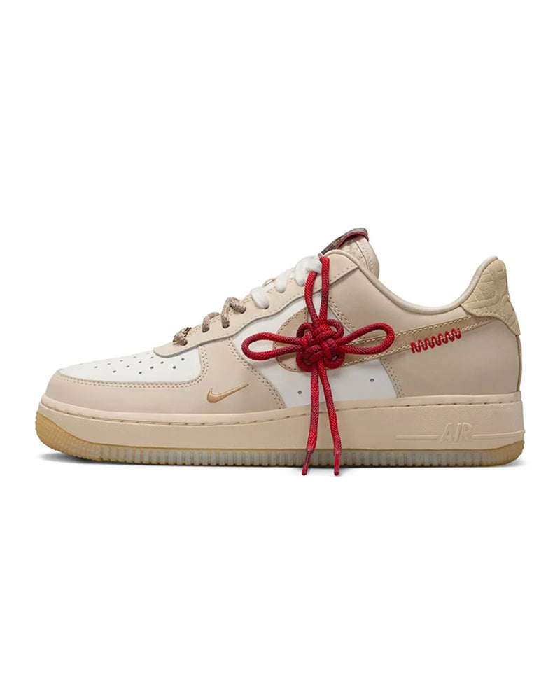 Tênis Nike Air Force 1 07 LX