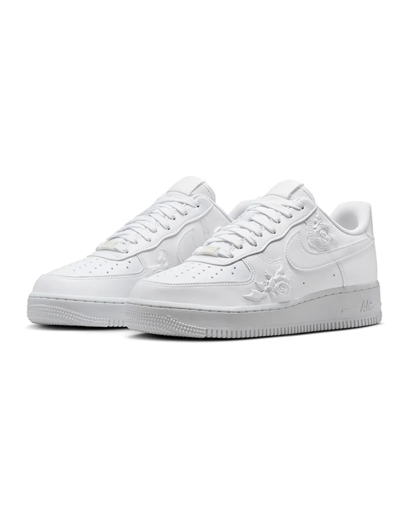 Tênis Nike Air Force 1 07